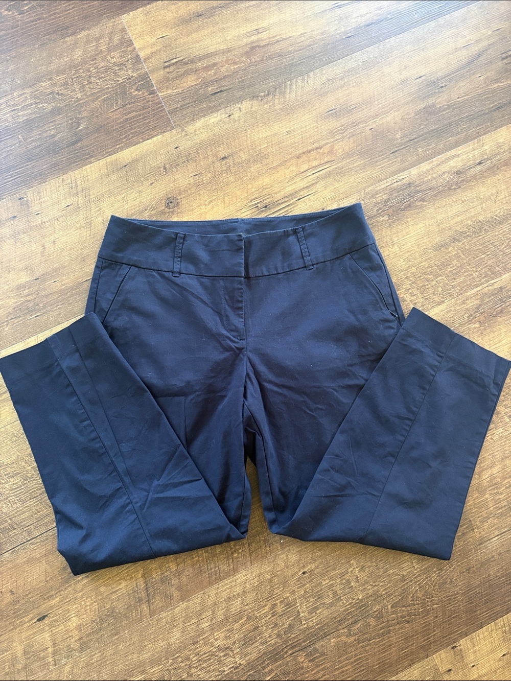 Ann Taylor Black Capris 98% Cotton